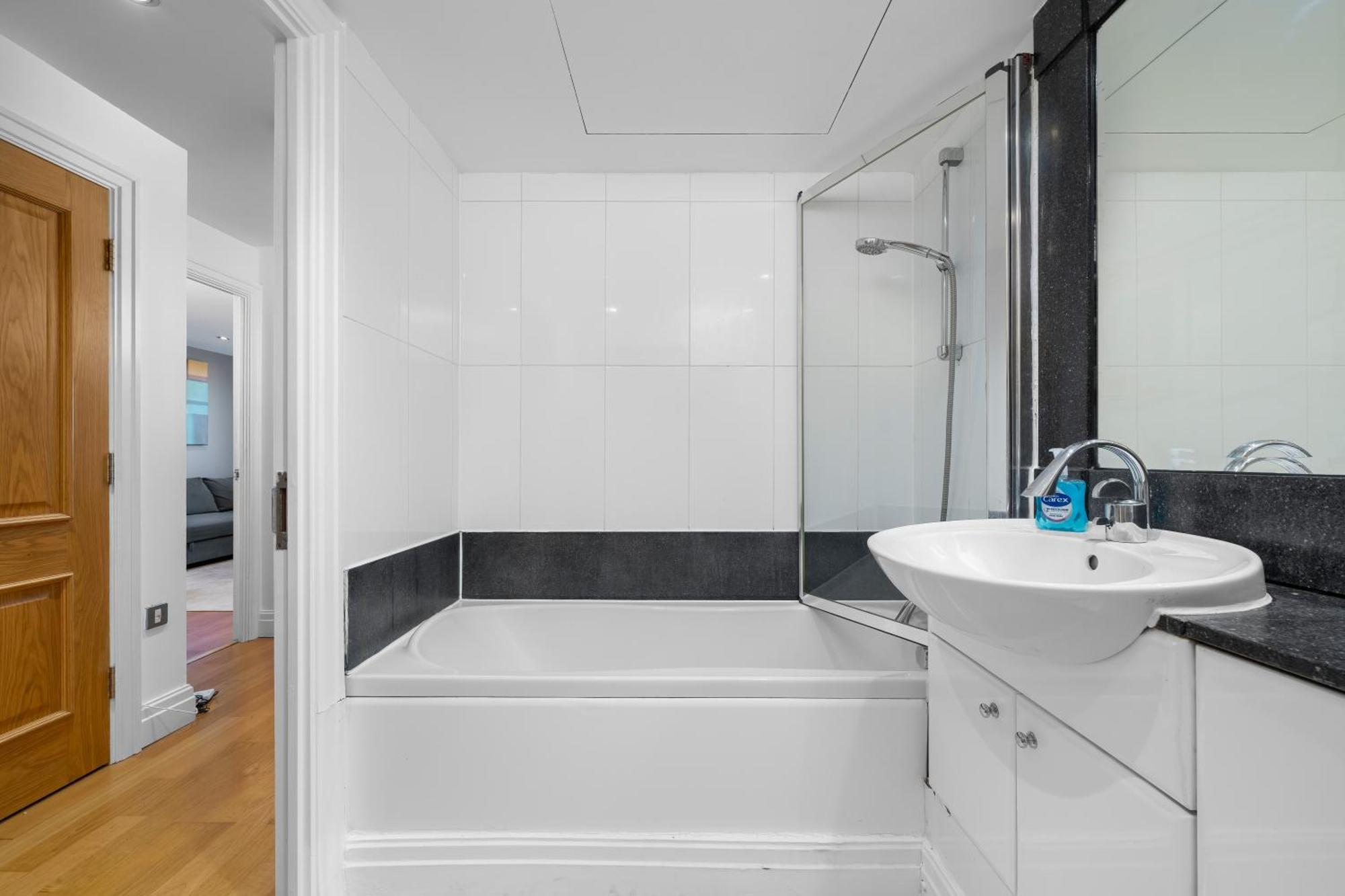 לונדון Modern Paddington Station 2 Bedroom Apartment מראה חיצוני תמונה